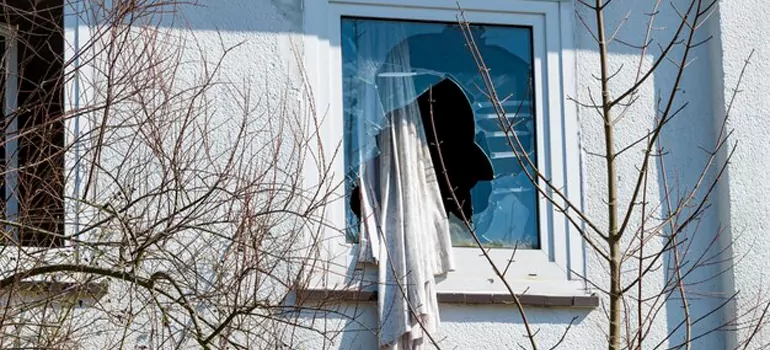 Storm Window Installation Contractors in Parkland, FL