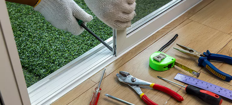 Window Hinge Repair in Parkland, FL
